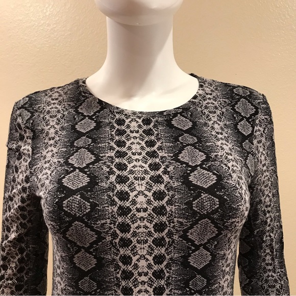 HM Divided Bodycon Mini Dress Size Small Shades of Grey Snakeskin Print - Picture 8 of 13